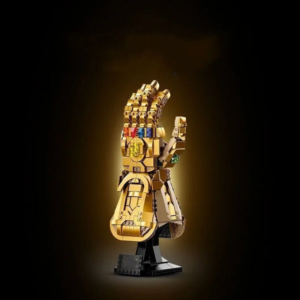 Thanos Infinity Gauntlet Building Blocks (590 Pcs)