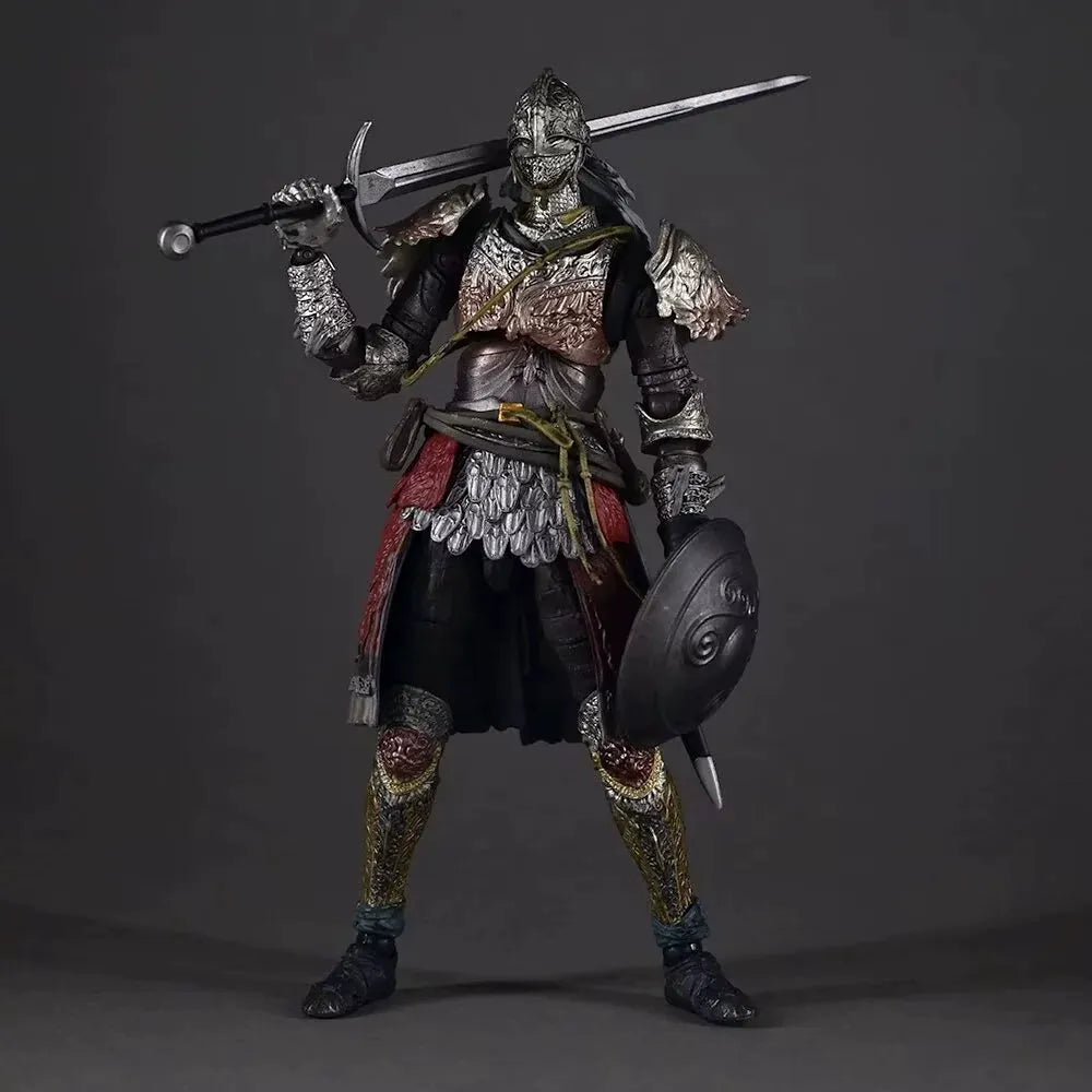 Elden Ring Raging Wolf Armor Figure (16 cm)