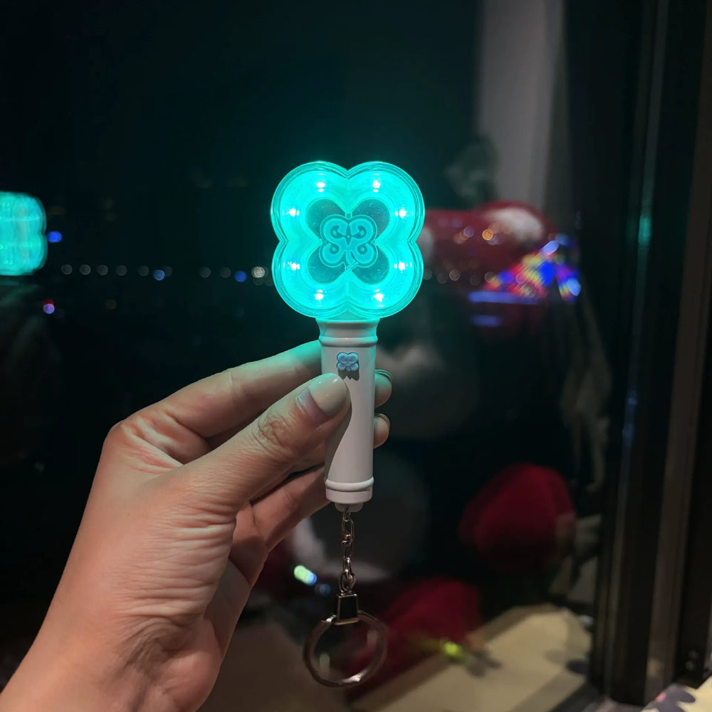 WayV Neo Bong Mini Lightstick Keychain