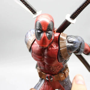 Deadpool Swords in Hand Figurine (36 cm)