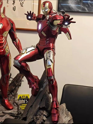 Iron Man MK7 Aerial Asault Statue (70 cm)
