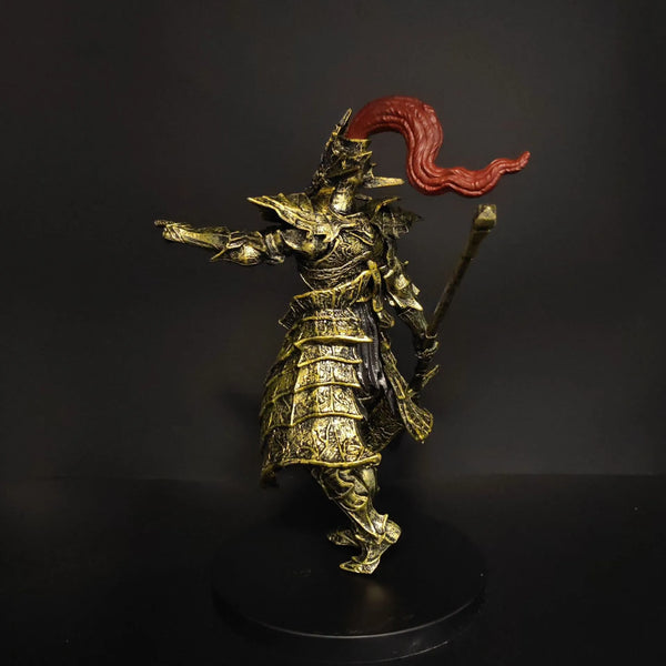 Dark Souls Dragon Slayer Ornstein Golden Armor Figure (21 cm)