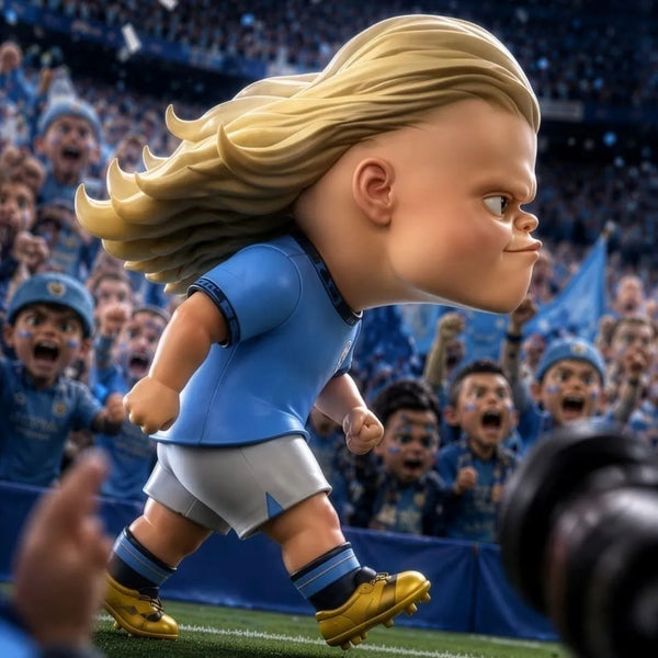 Erling Haaland Absolute Striker Desktop Figurine (15 cm)