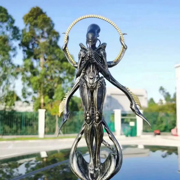 CERTOYS Zen Alien Statue (28 cm)