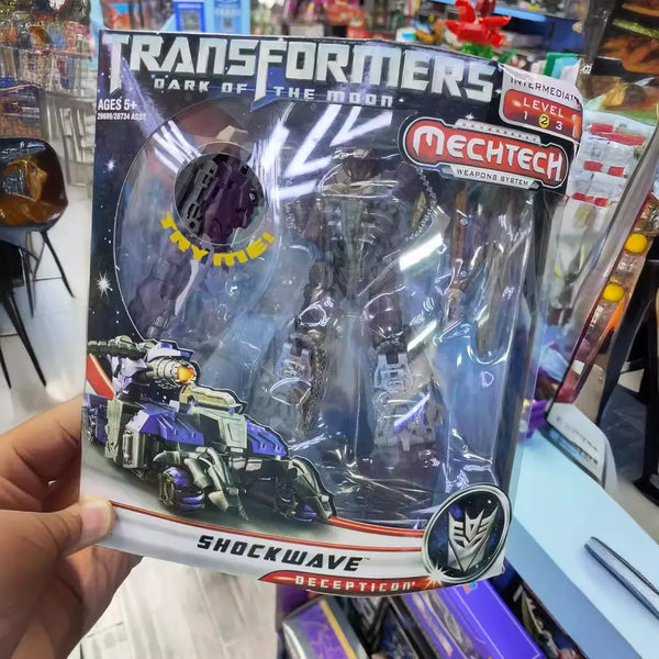 Transformers Dark of the Moon Voyager Shockwave Figure