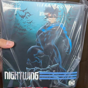 Mezco 1:12 Collective DC Comics Nightwing Figure