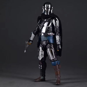 MAFEX Star Wars Chrome Din Djarin Figure (21 cm)
