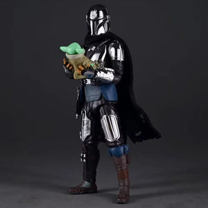 MAFEX Star Wars Chrome Din Djarin Figure (21 cm)