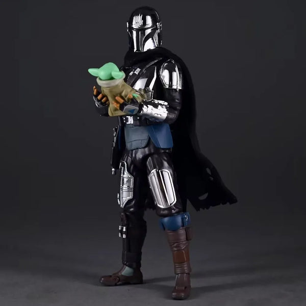 MAFEX Star Wars Chrome Din Djarin Figure (21 cm)