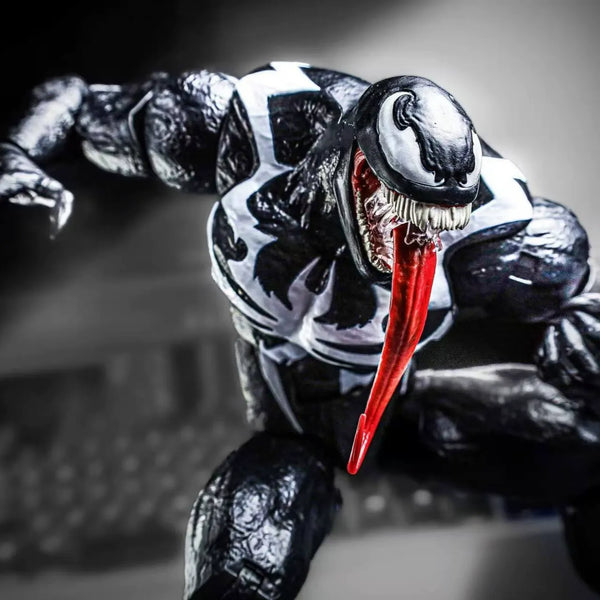 Legends Gamerverse Venom Action Figure (26 cm)