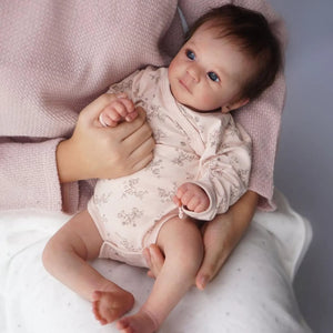 Velvet Cuddle Reborn Baby Silicon Doll (55 cm)