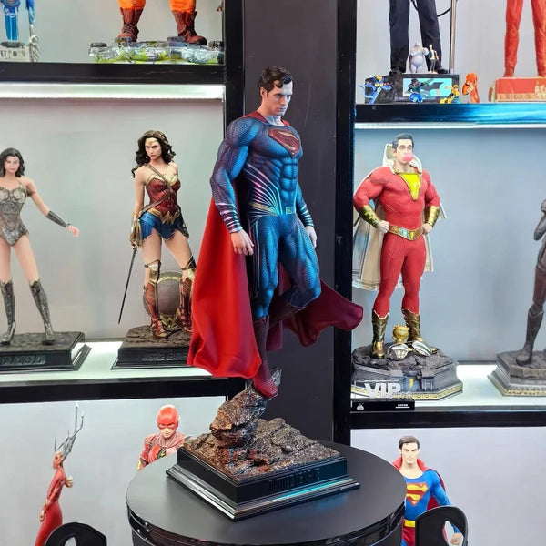 JND Superman Hope's Beacon Deluxe Figure (50 cm)