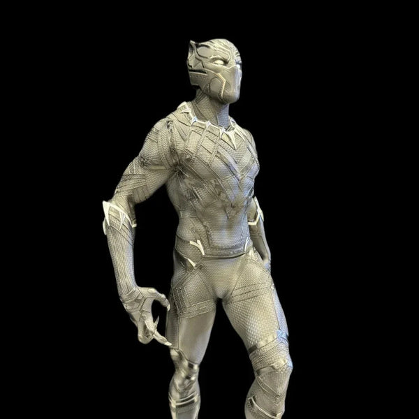 Black Panther 1:4 Scale Deluxe Figurine