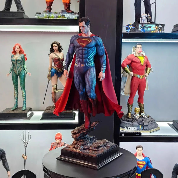 JND Superman Hope's Beacon Deluxe Figure (50 cm)