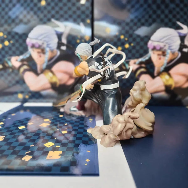 Tengen Uzui Flashy Sound Hashira Figure (15 cm)