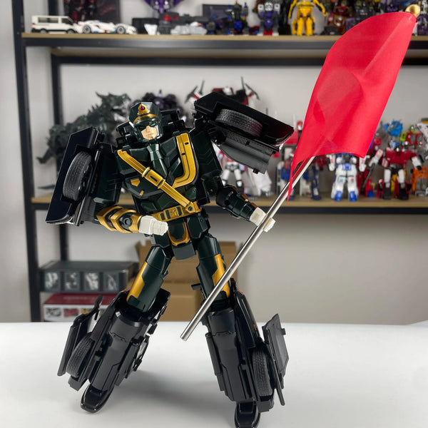 LiJiang Hongqi CA7600J V8 Transformers Figure