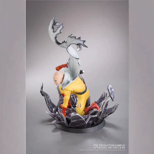 One Punch Man Kneeling Punch Figurine (25 cm)
