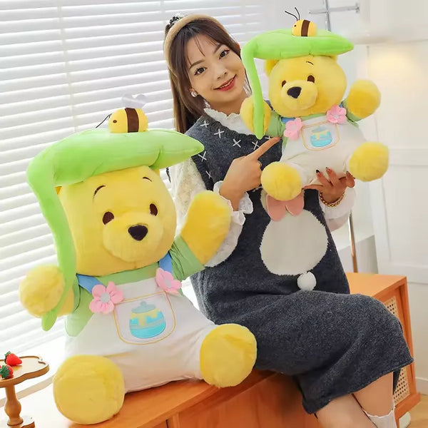 Honey Bear Leafy Decor Plush (33 cm)