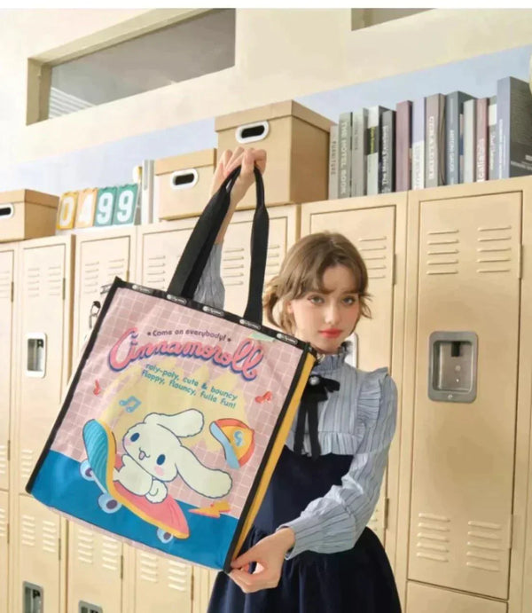 LeSportsac Cinnamoroll Vintage Modern Tote Bag - Bear Hugs