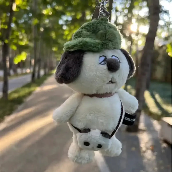 Snoopy Aulaf Cuddly Charm Keychain