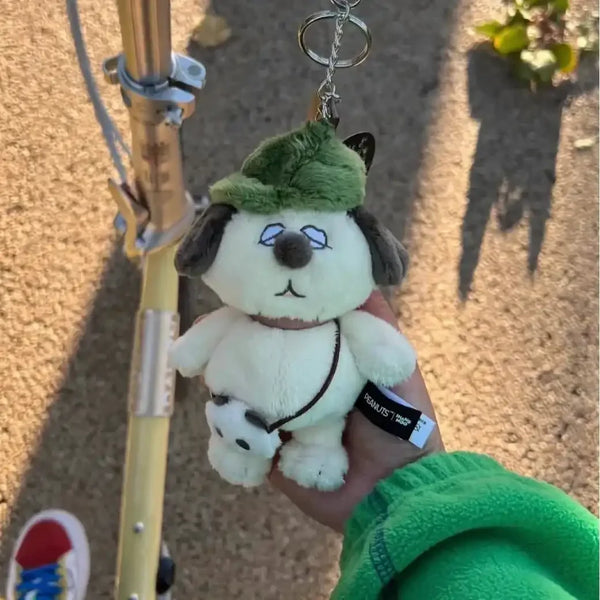 Snoopy Aulaf Cuddly Charm Keychain